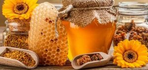 - هل العسل مفيد لجفاف الحلق؟