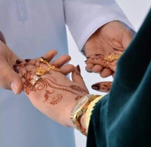 كم العمر المسموح لزواج السعودي من اجنبيه؟